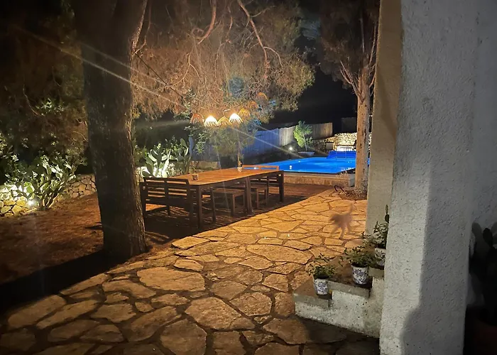 Villa Elegante Con Piscina Privata In Centro Parco Privato E Massima Privacy